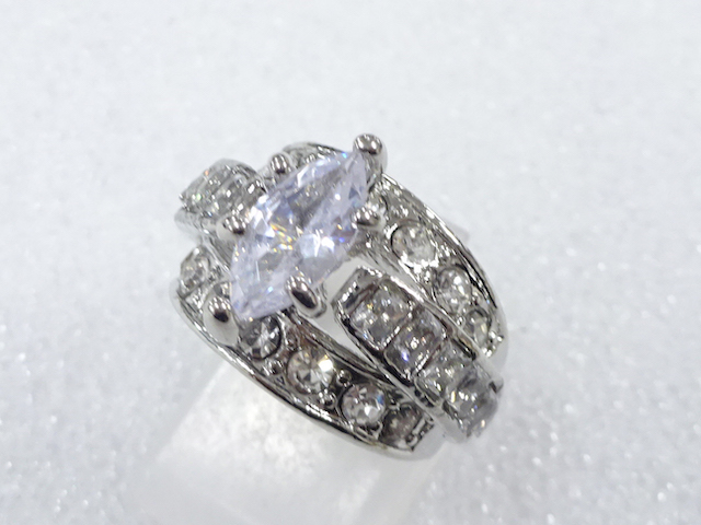 Japanese Kimono / Antique Accessories Metal